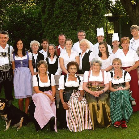 ガストホフ ツム オット ホテル Staudach-Egerndach エクステリア 写真