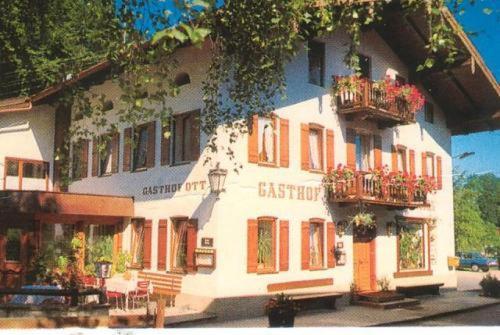 ガストホフ ツム オット ホテル Staudach-Egerndach エクステリア 写真